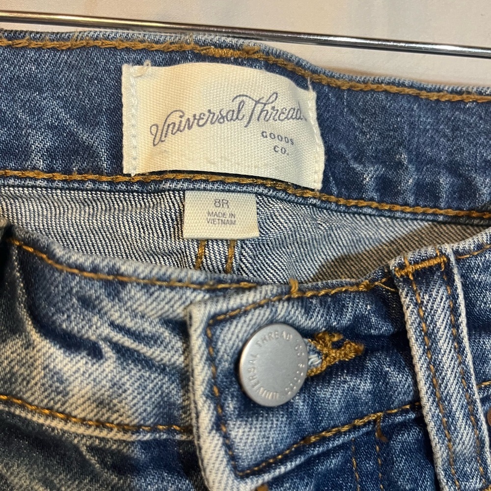 Universal Thread High Rise Boyfriend Button Fly Straight Leg Jeans 8 Regular - Picture 6 of 8